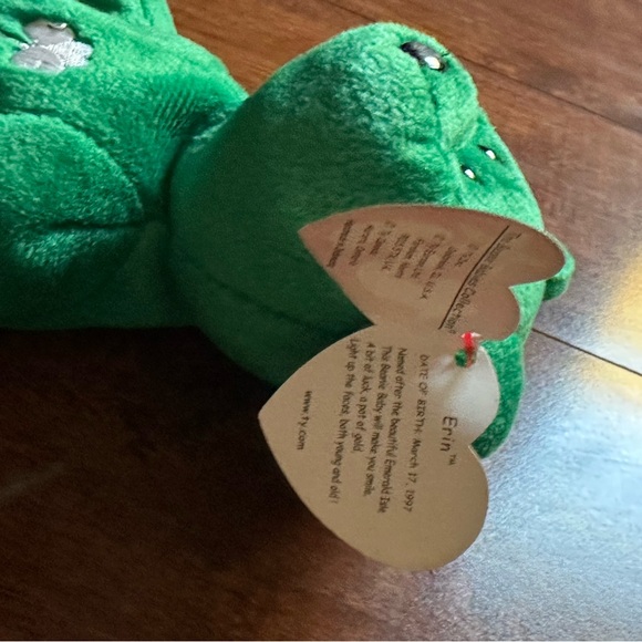 1997 TY ERIN BEANIE BABY EXCELLENT CONDITION - Picture 2 of 2